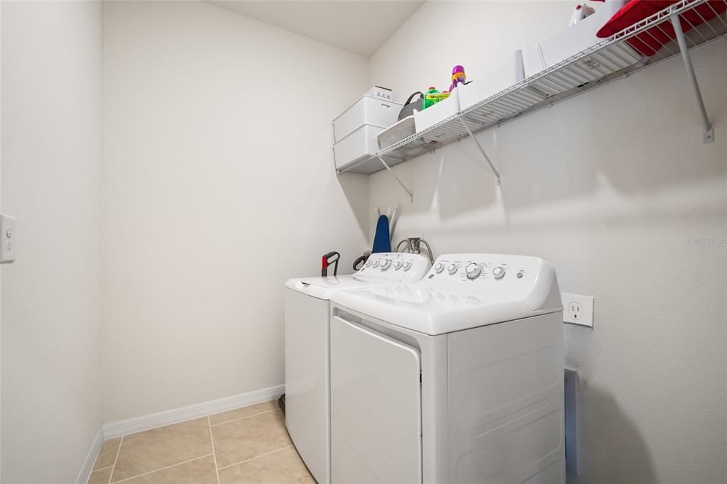 En Venta: $525,000 (4 camas, 3 baños, 2142 Pies cuadrados)