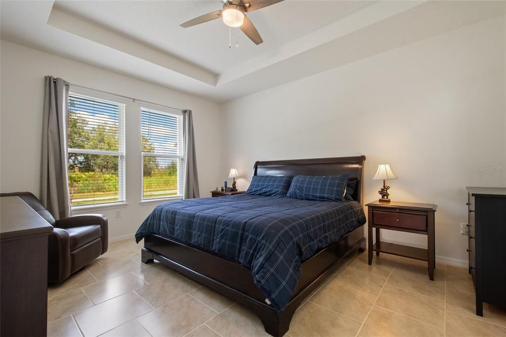 En Venta: $525,000 (4 camas, 3 baños, 2142 Pies cuadrados)