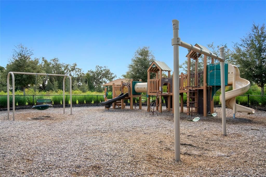 En Venta: $525,000 (4 camas, 3 baños, 2142 Pies cuadrados)