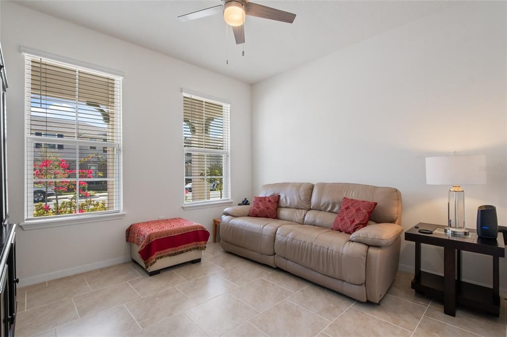 En Venta: $525,000 (4 camas, 3 baños, 2142 Pies cuadrados)