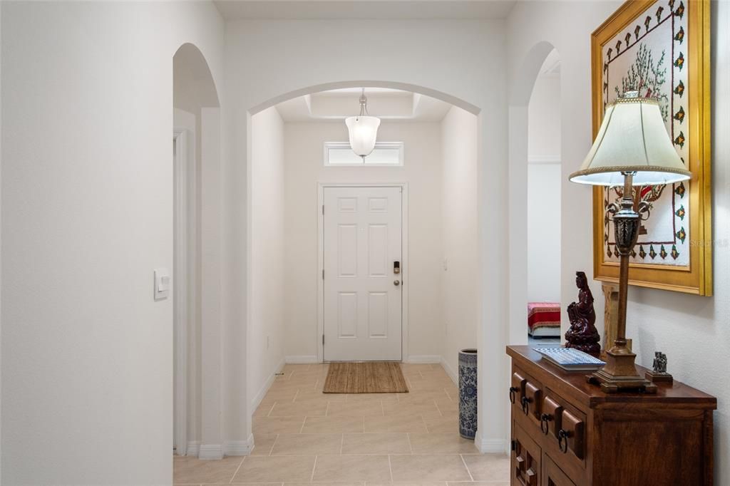 En Venta: $525,000 (4 camas, 3 baños, 2142 Pies cuadrados)