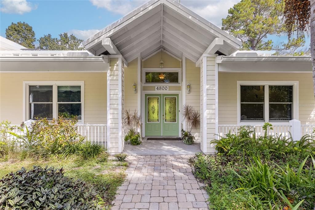 For Sale: $1,495,000 (5 beds, 4 baths, 4333 Square Feet)