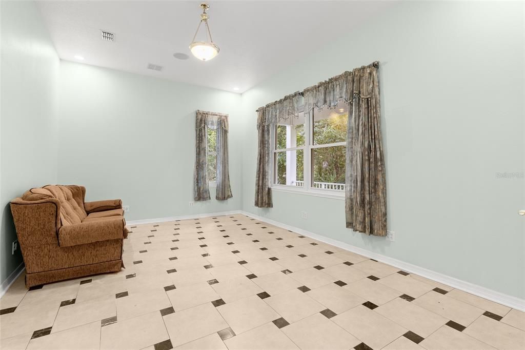 For Sale: $1,495,000 (5 beds, 4 baths, 4333 Square Feet)