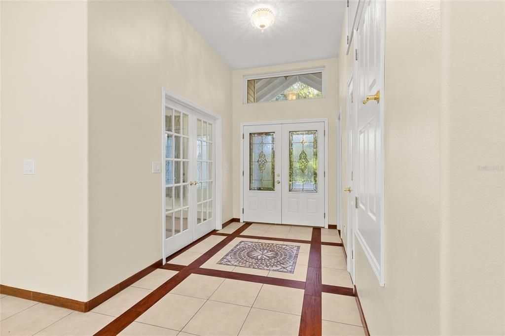 For Sale: $1,495,000 (5 beds, 4 baths, 4333 Square Feet)