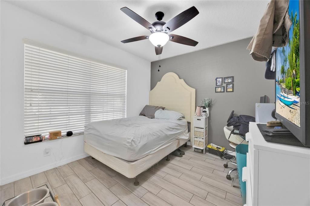 En Venta: $346,000 (3 camas, 2 baños, 1915 Pies cuadrados)