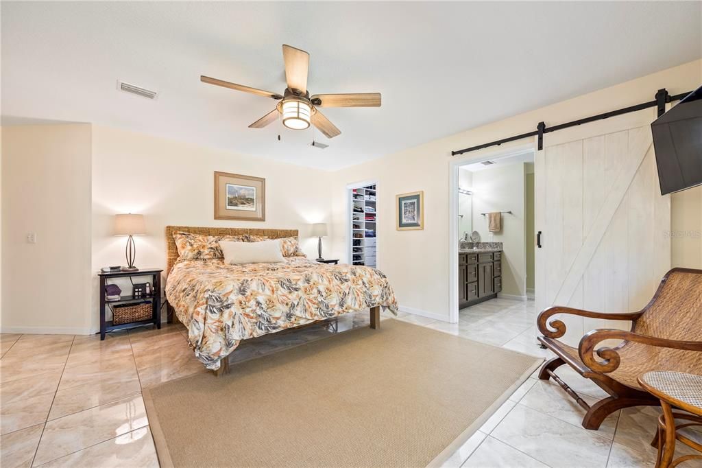 待售: $679,900 (3 贝兹, 2 浴室, 2635 平方英尺)