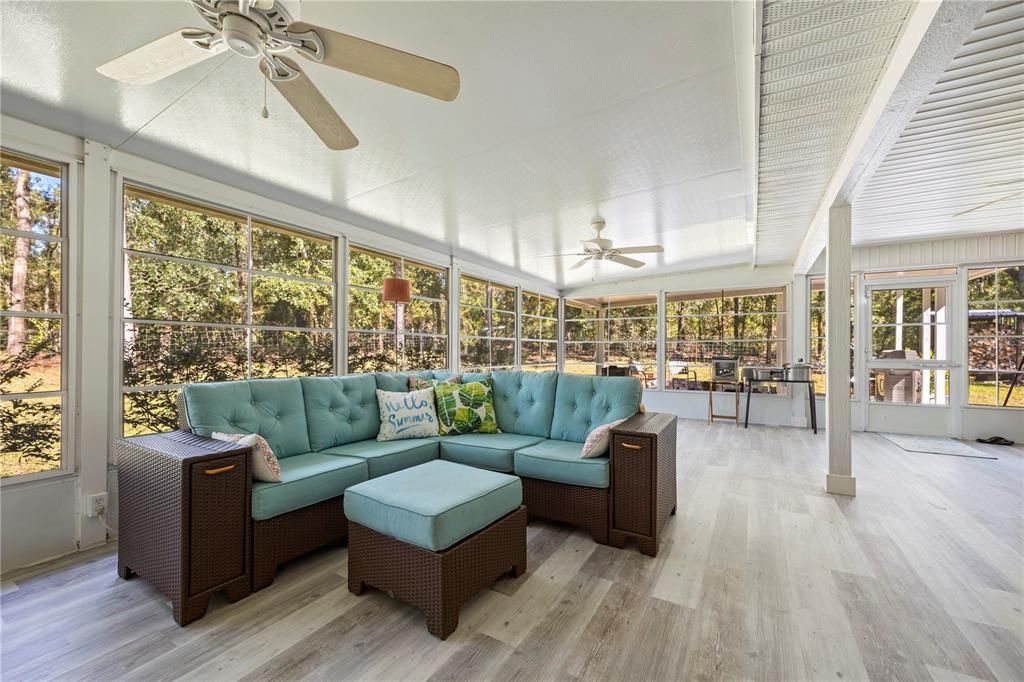 待售: $679,900 (3 贝兹, 2 浴室, 2635 平方英尺)