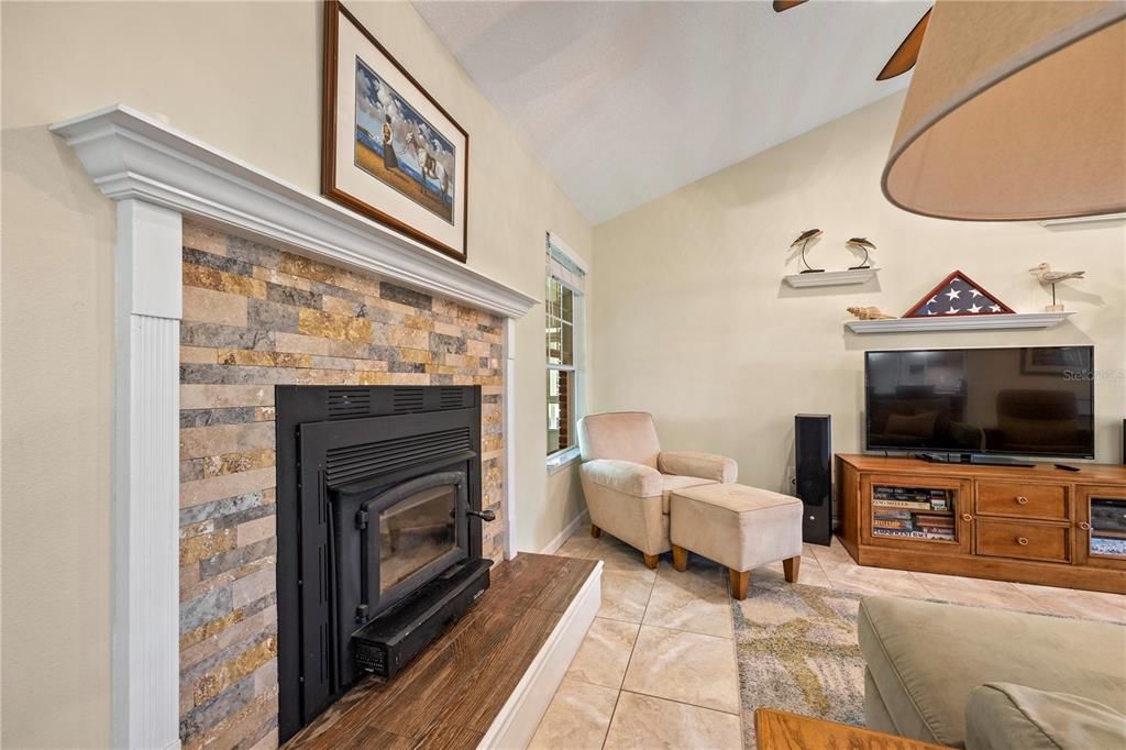 待售: $679,900 (3 贝兹, 2 浴室, 2635 平方英尺)