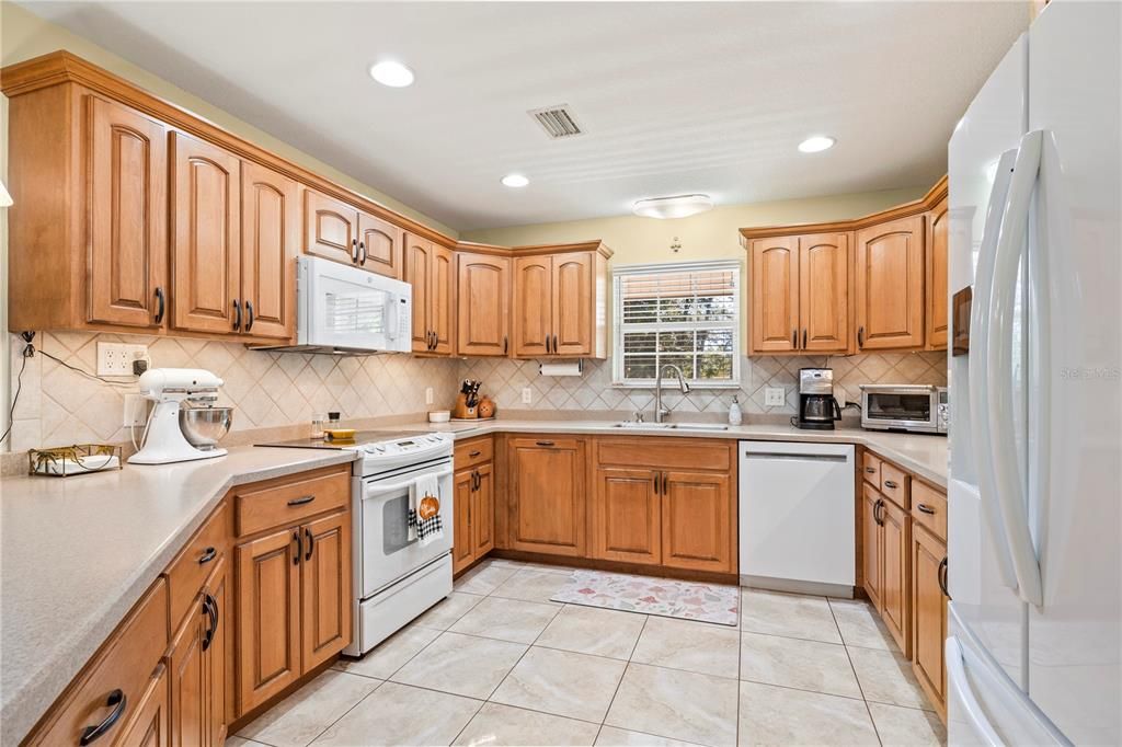 待售: $679,900 (3 贝兹, 2 浴室, 2635 平方英尺)