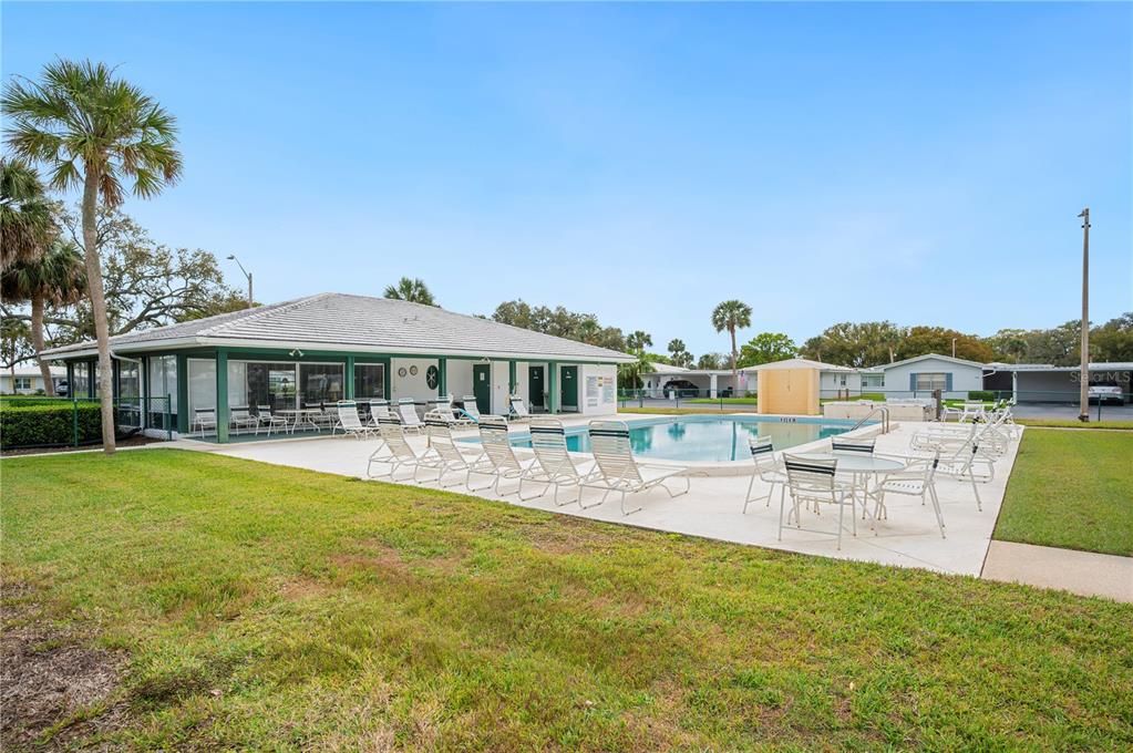 На продажу: $162,000 (2 спален, 2 ванн, 1176 Квадратных фут)