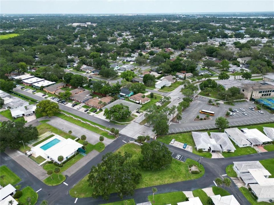 На продажу: $162,000 (2 спален, 2 ванн, 1176 Квадратных фут)