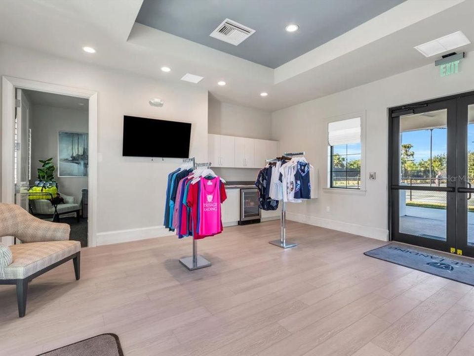 For Rent: $6,000 (2 beds, 2 baths, 1366 Square Feet)