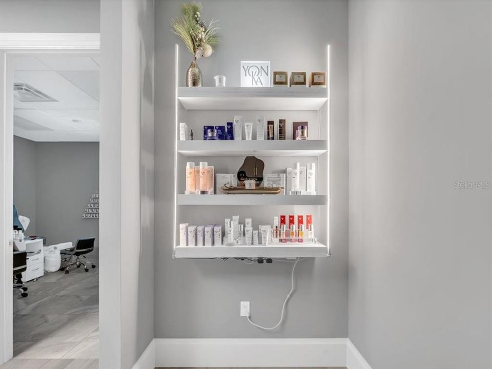 For Rent: $6,000 (2 beds, 2 baths, 1366 Square Feet)