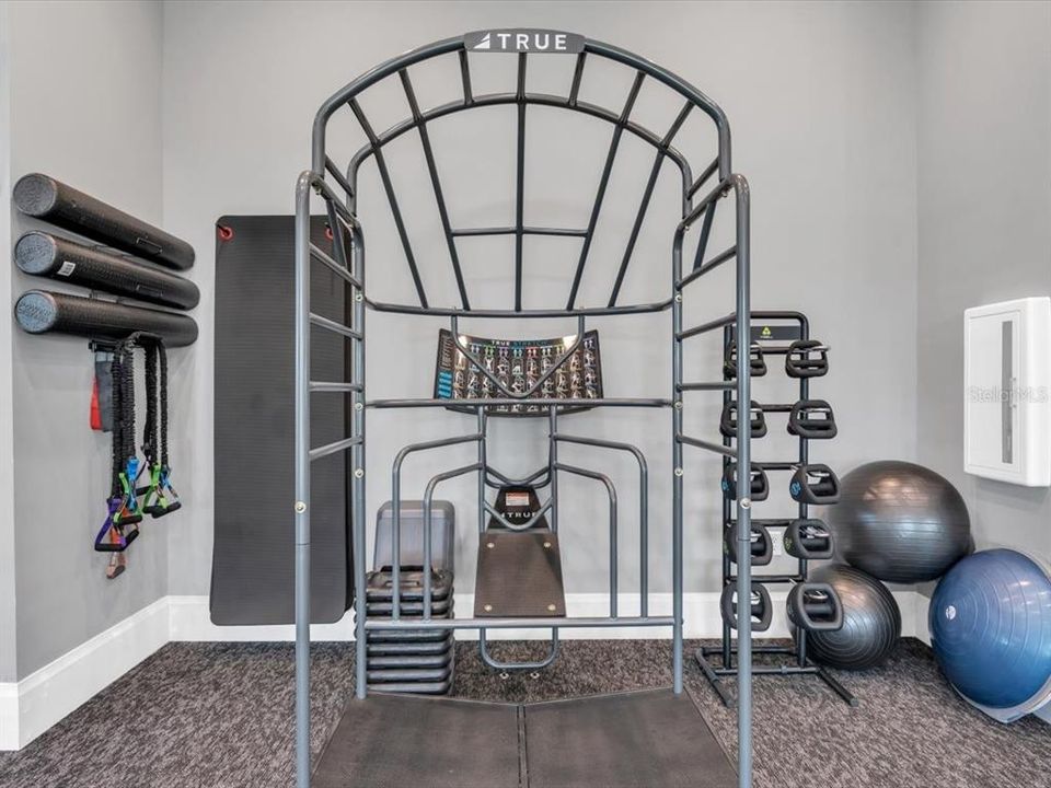 For Rent: $6,000 (2 beds, 2 baths, 1366 Square Feet)