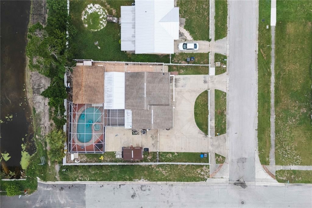 合同活跃: $450,000 (3 贝兹, 3 浴室, 756 平方英尺)