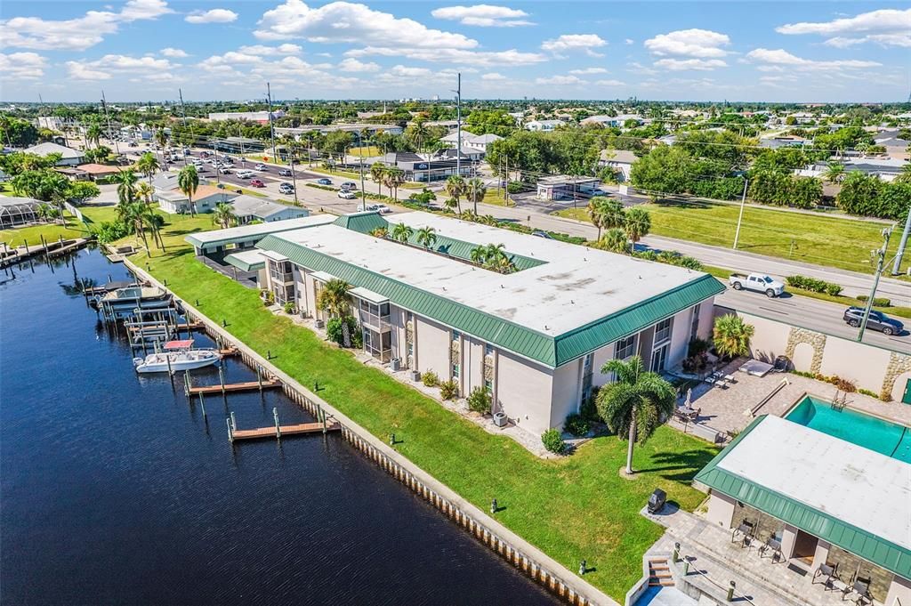 Activo con contrato: $250,000 (3 camas, 2 baños, 1302 Pies cuadrados)