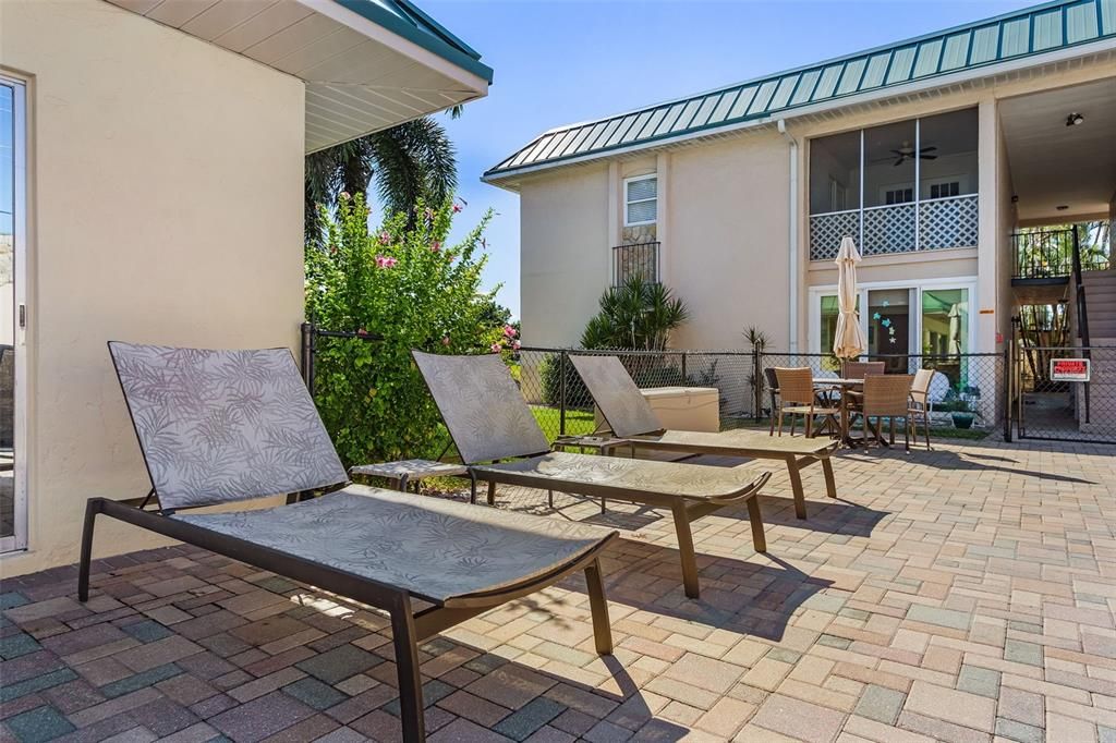 Activo con contrato: $250,000 (3 camas, 2 baños, 1302 Pies cuadrados)