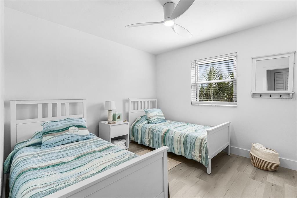 Activo con contrato: $250,000 (3 camas, 2 baños, 1302 Pies cuadrados)