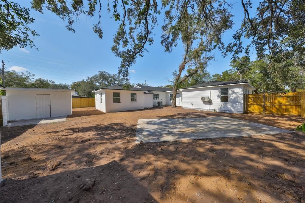 For Sale: $560,000 (5 beds, 3 baths, 2185 Square Feet)