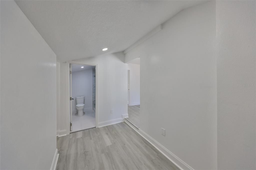 For Sale: $560,000 (5 beds, 3 baths, 2185 Square Feet)