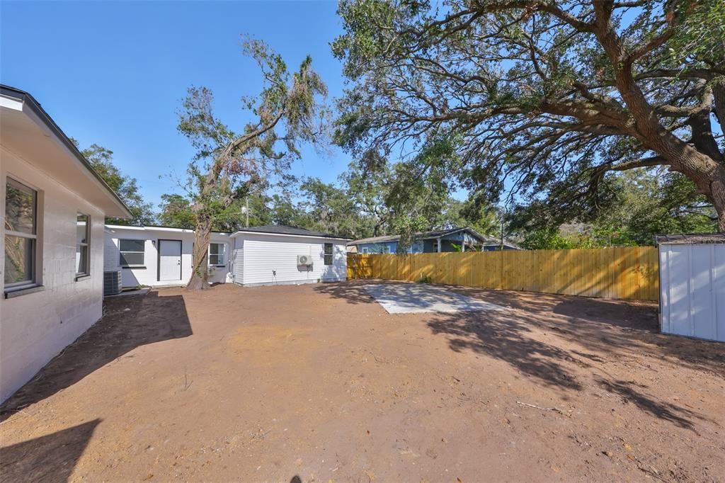 For Sale: $560,000 (5 beds, 3 baths, 2185 Square Feet)