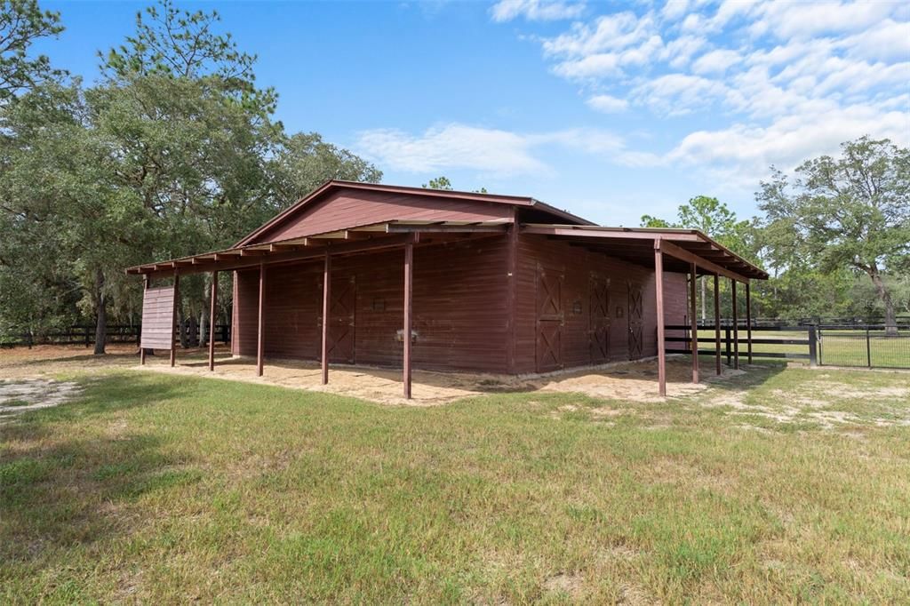 For Sale: $1,100,000 (5 beds, 3 baths, 3744 Square Feet)