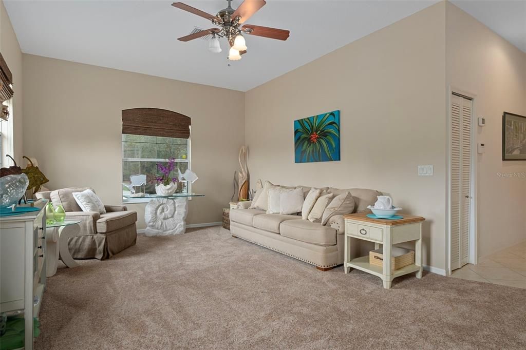 For Sale: $1,100,000 (5 beds, 3 baths, 3744 Square Feet)