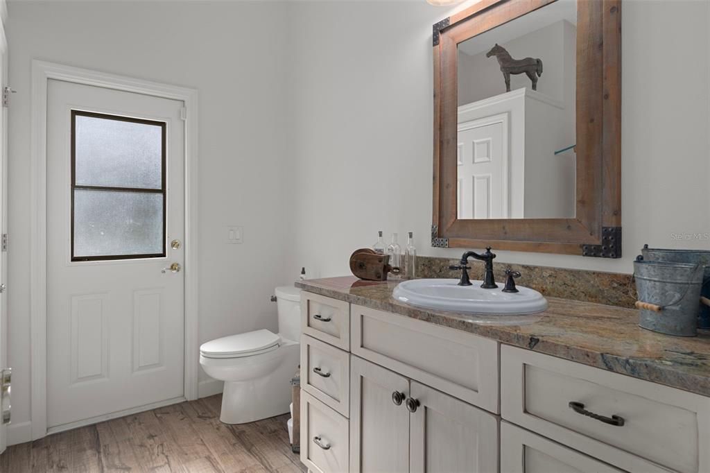 For Sale: $1,100,000 (5 beds, 3 baths, 3744 Square Feet)