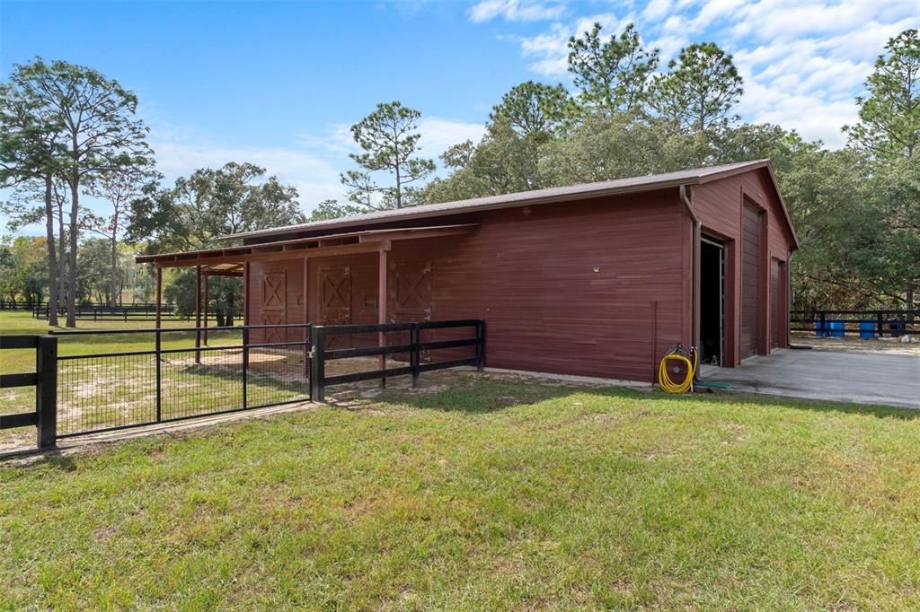 For Sale: $1,100,000 (5 beds, 3 baths, 3744 Square Feet)