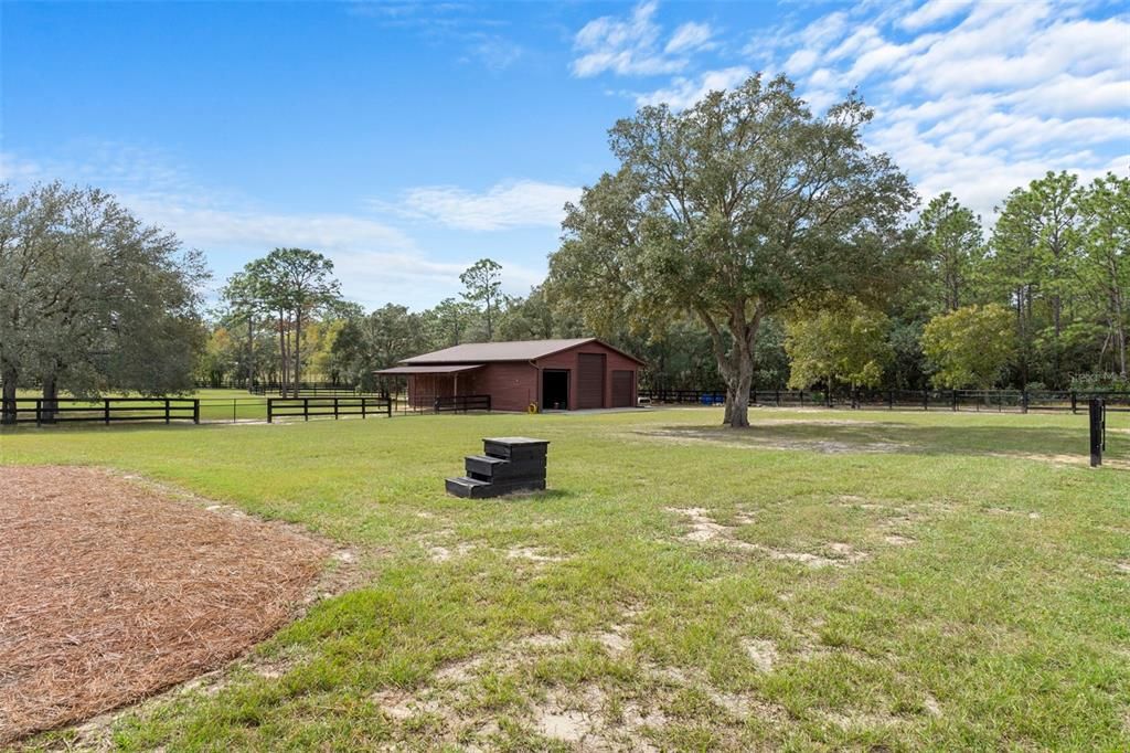 For Sale: $1,100,000 (5 beds, 3 baths, 3744 Square Feet)