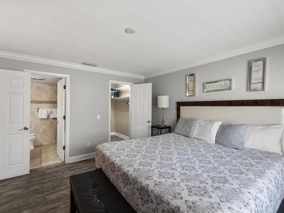 For Rent: $3,900 (2 beds, 2 baths, 1430 Square Feet)