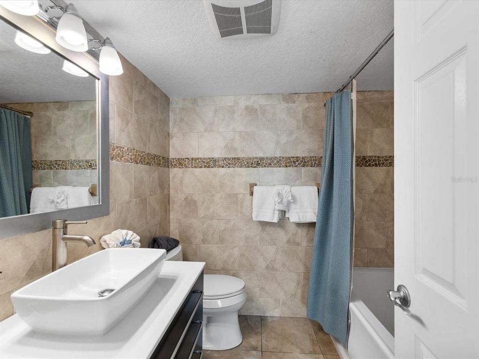 For Rent: $3,900 (2 beds, 2 baths, 1430 Square Feet)