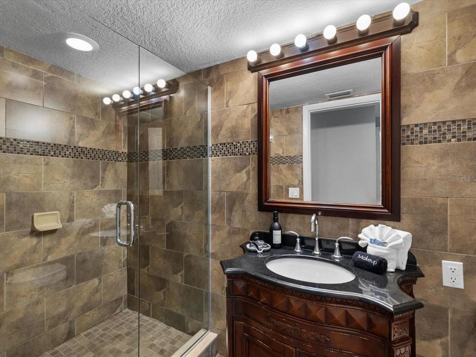 For Rent: $3,900 (2 beds, 2 baths, 1430 Square Feet)