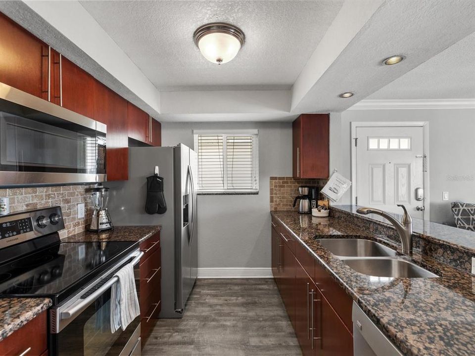 For Rent: $3,900 (2 beds, 2 baths, 1430 Square Feet)