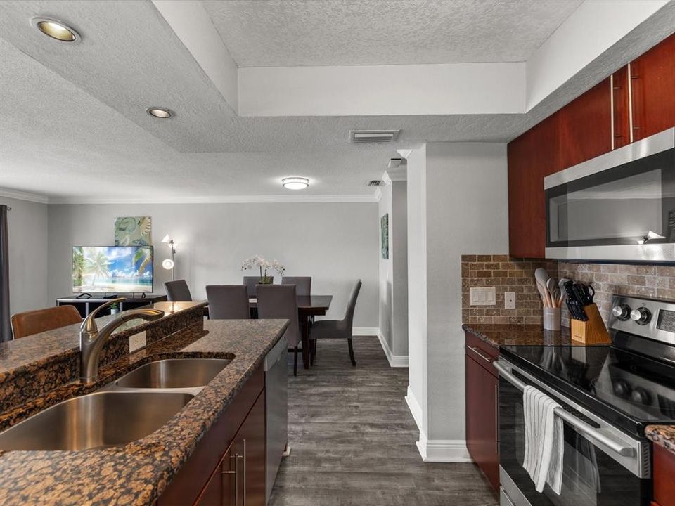 For Rent: $3,900 (2 beds, 2 baths, 1430 Square Feet)