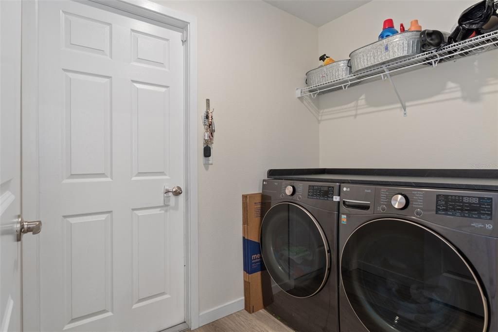 For Sale: $369,900 (4 beds, 2 baths, 1910 Square Feet)