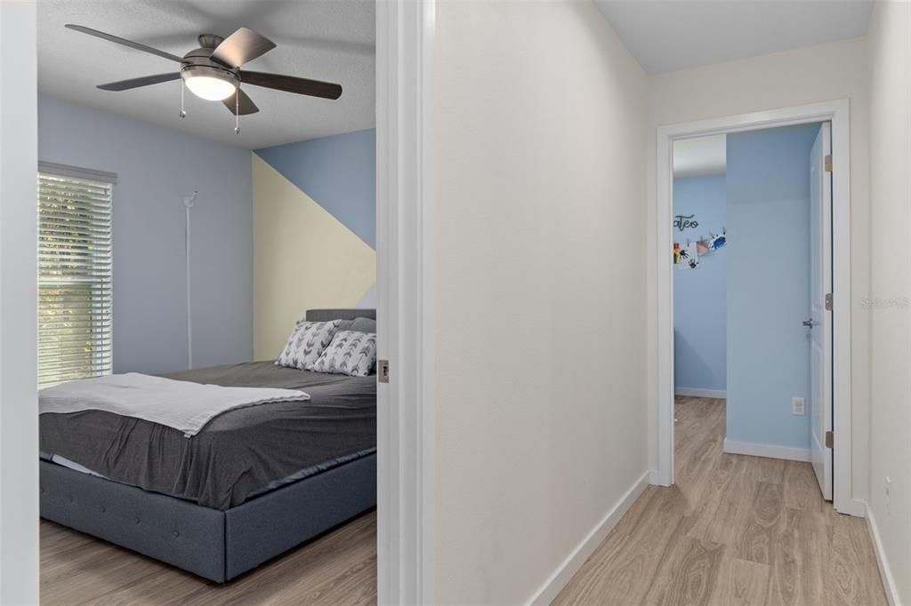 For Sale: $369,900 (4 beds, 2 baths, 1910 Square Feet)