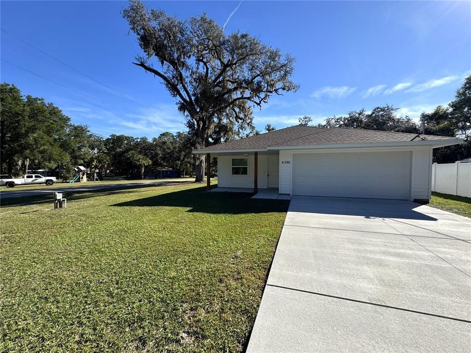 For Rent: $1,700 (3 beds, 2 baths, 1430 Square Feet)