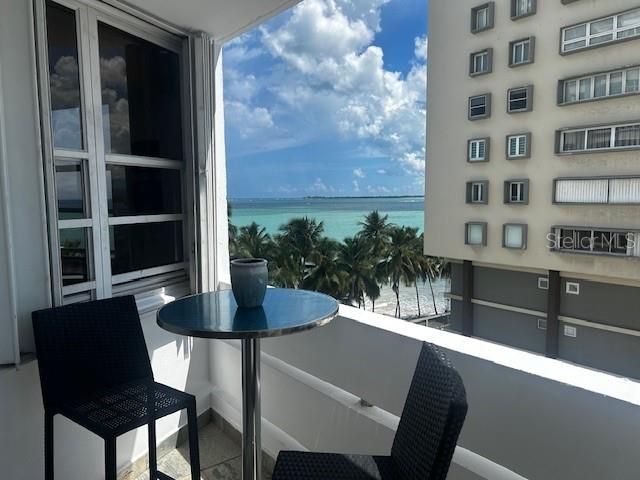 出租: $3,500 (3 贝兹, 2 浴室, 1700 平方英尺)