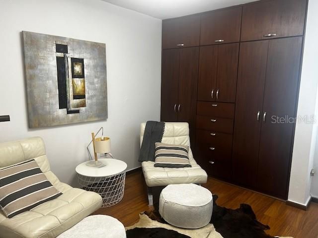 出租: $3,500 (3 贝兹, 2 浴室, 1700 平方英尺)