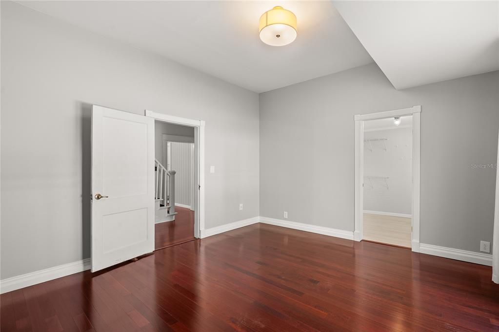 待售: $725,000 (4 贝兹, 2 浴室, 2225 平方英尺)