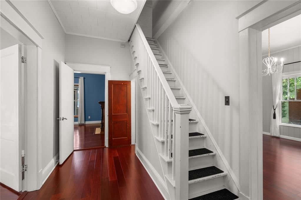 待售: $725,000 (4 贝兹, 2 浴室, 2225 平方英尺)