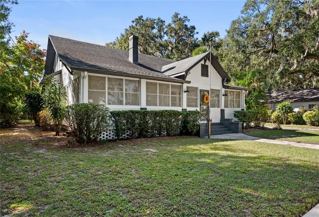 待售: $725,000 (4 贝兹, 2 浴室, 2225 平方英尺)