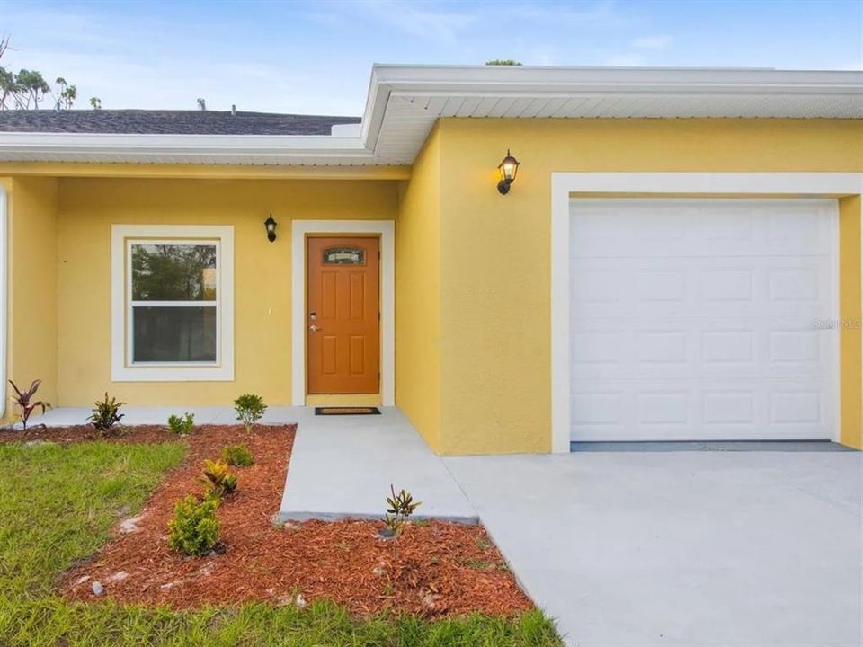 For Rent: $1,500 (3 beds, 2 baths, 1125 Square Feet)