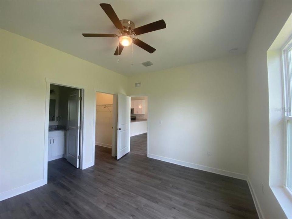 For Rent: $1,500 (3 beds, 2 baths, 1125 Square Feet)