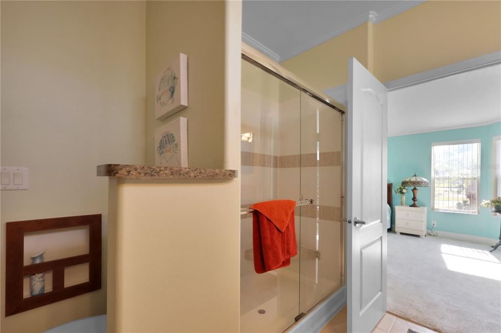 For Sale: $319,000 (2 beds, 2 baths, 1760 Square Feet)