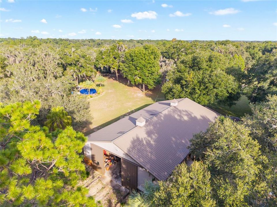 待售: $540,000 (2 贝兹, 1 浴室, 1900 平方英尺)