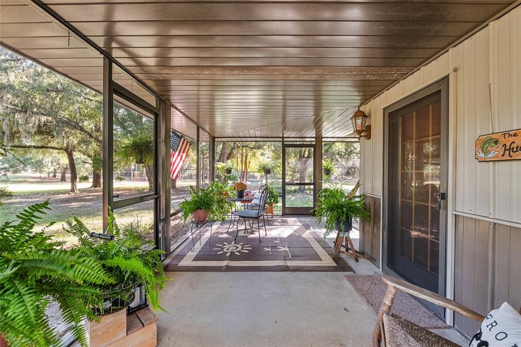 待售: $540,000 (2 贝兹, 1 浴室, 1900 平方英尺)