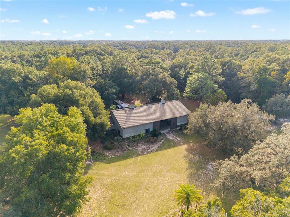 待售: $540,000 (2 贝兹, 1 浴室, 1900 平方英尺)