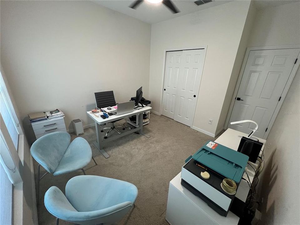 待售: $440,000 (4 贝兹, 2 浴室, 1859 平方英尺)